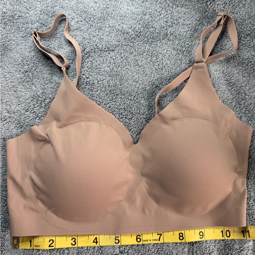 NEW DEANGELMON Seamless Tan Bralette / Vneck padded bra / Color - Raisen Opaque